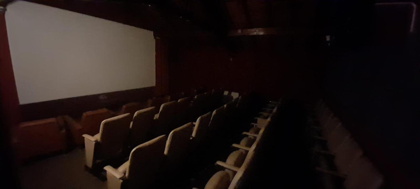 Hotel De Cine Las Golondrinas Villa Gesell Εξωτερικό φωτογραφία