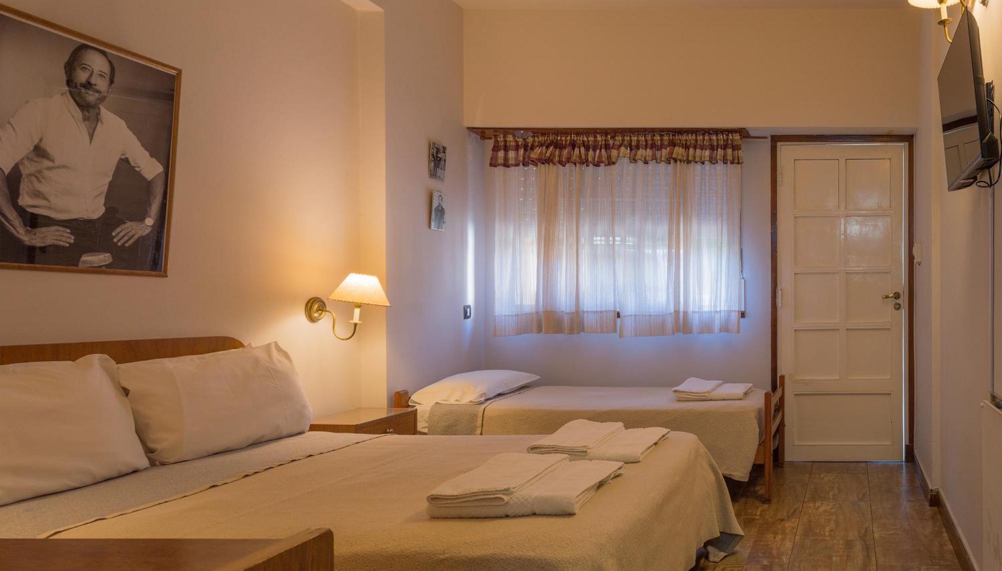 Hotel De Cine Las Golondrinas Villa Gesell Εξωτερικό φωτογραφία