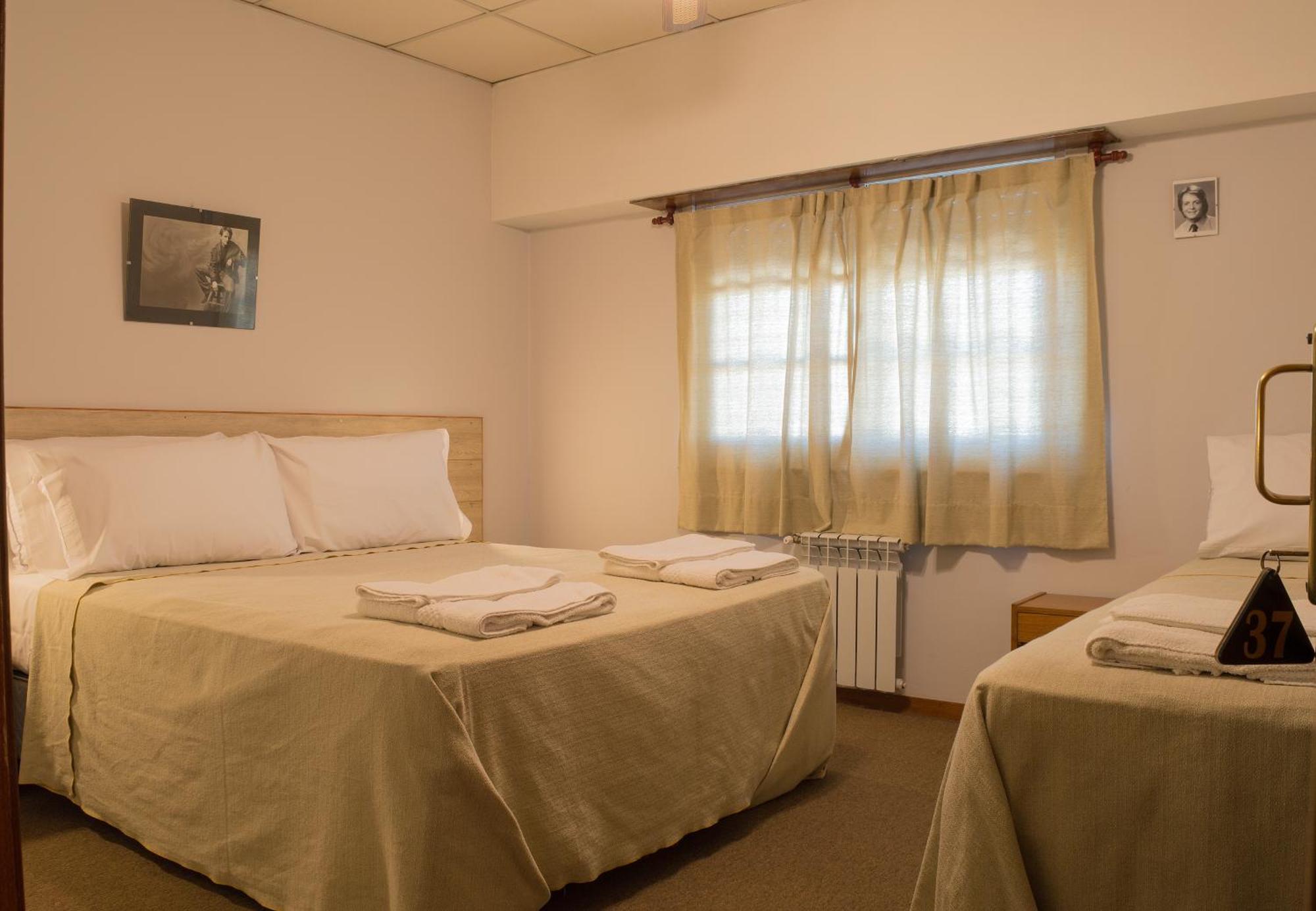 Hotel De Cine Las Golondrinas Villa Gesell Εξωτερικό φωτογραφία